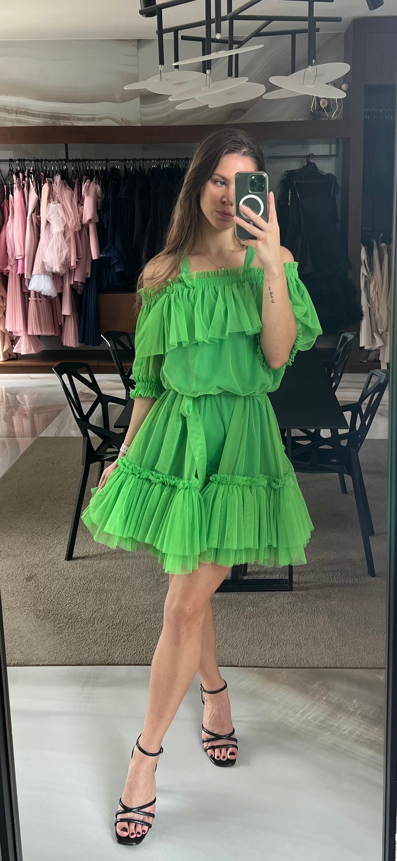 Lilian tiulio suknelė