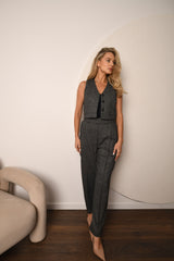 Tyra vilnonis kostiumas