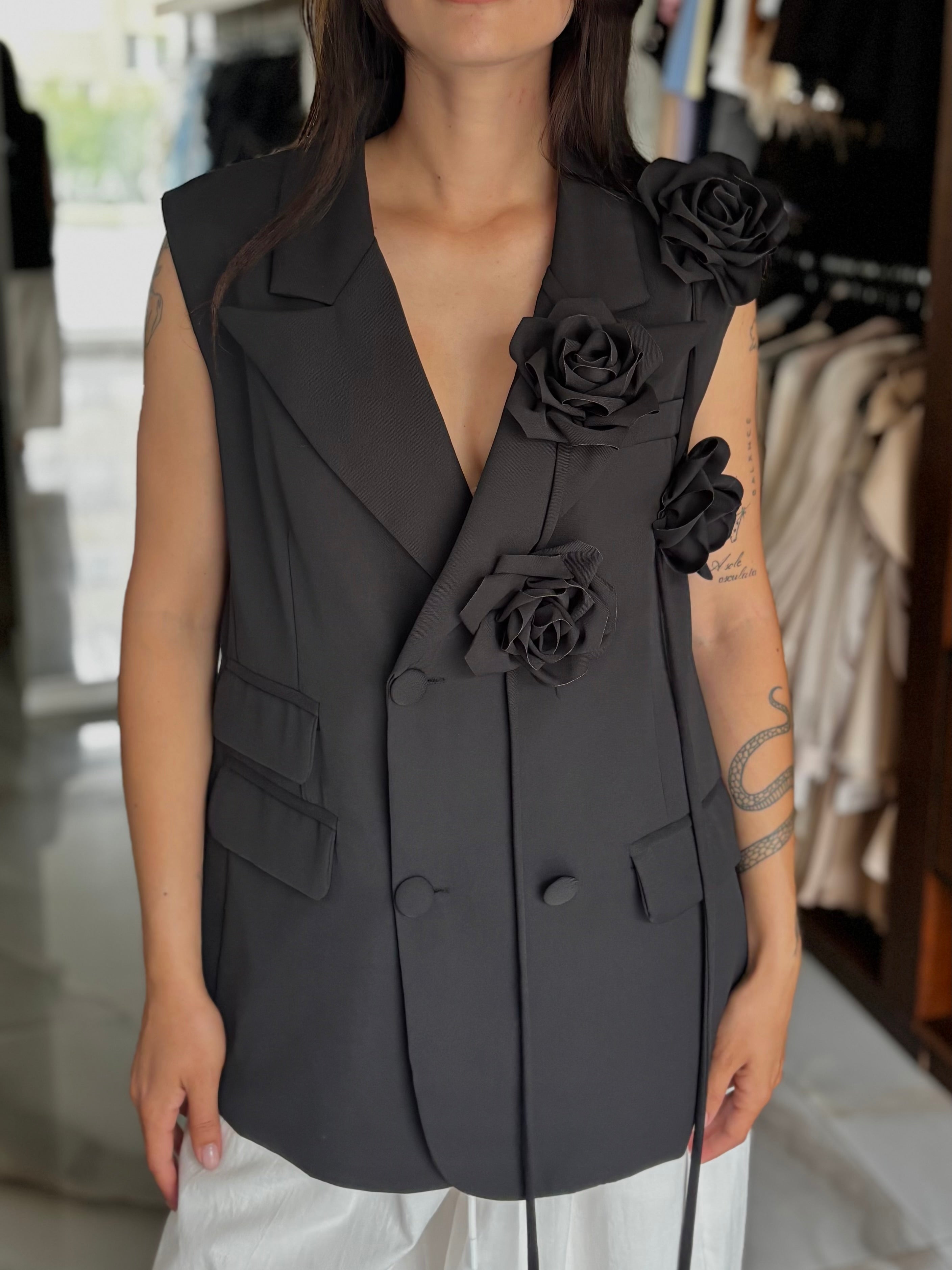 Curated by A.P Line - Vest Rose