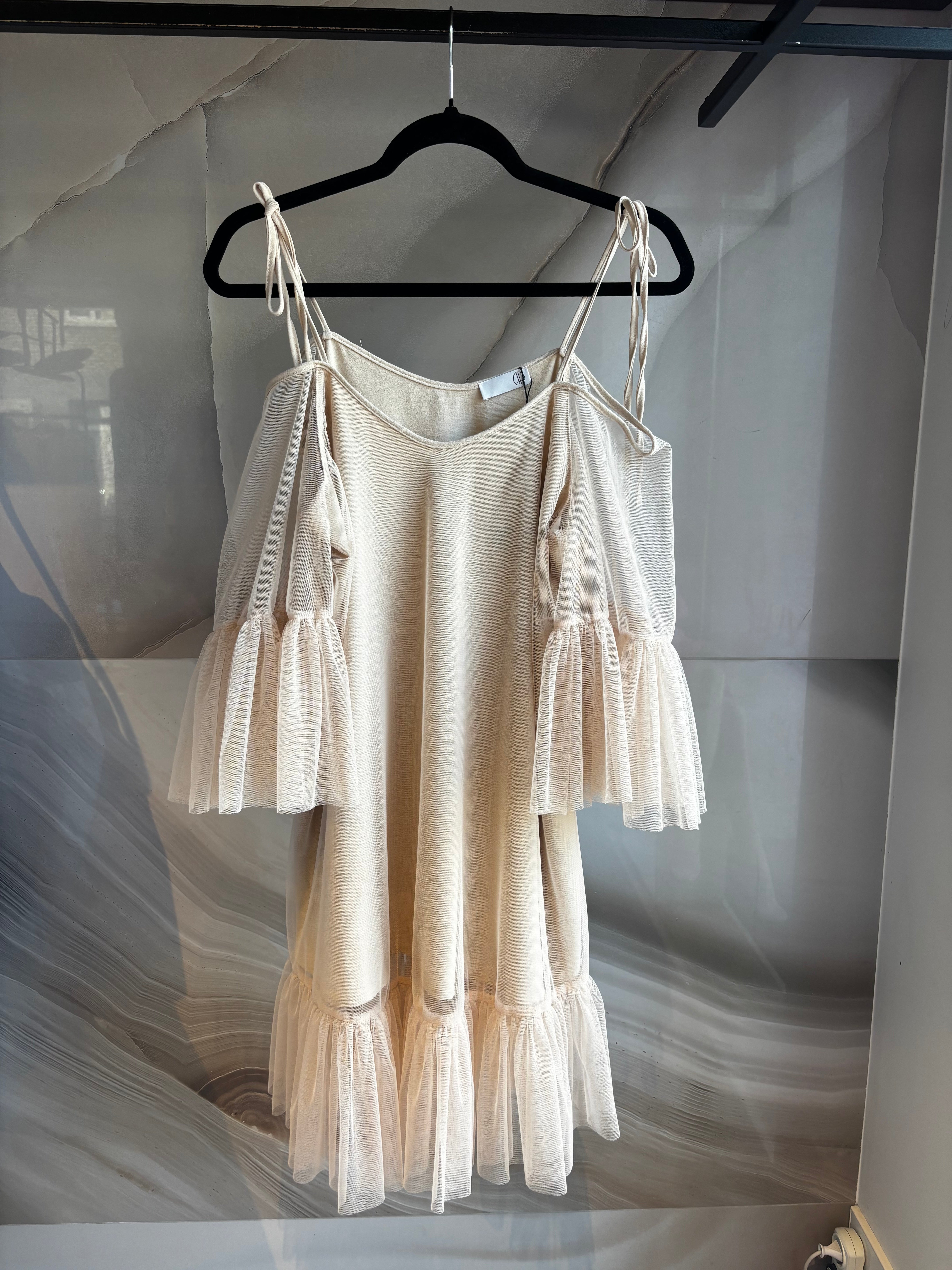 NICE Cream Ruffle Dress (S/M)
