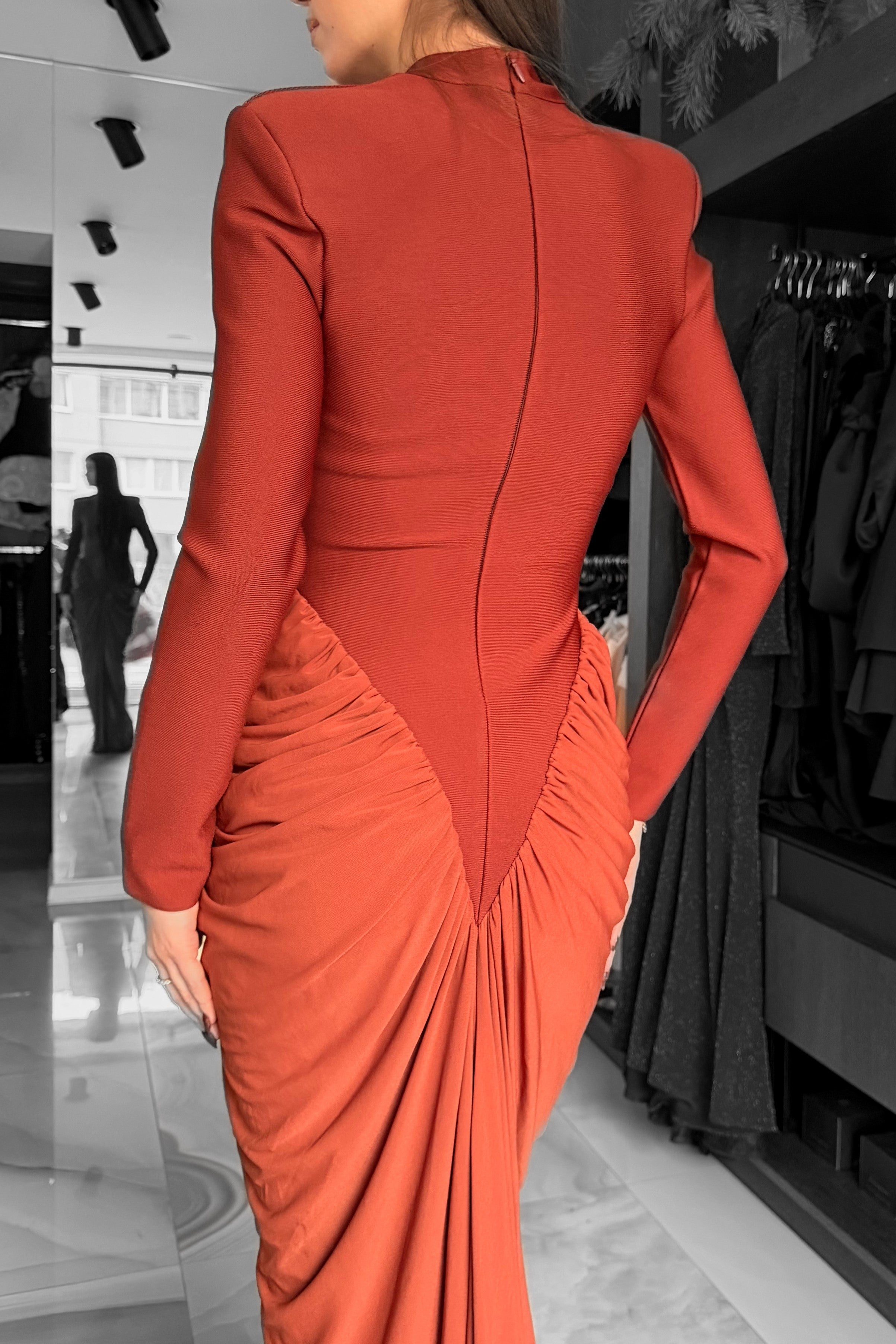 Curated by A.P.Line - Levelle dress