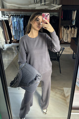 Atrinkta APLine - Kite namų kostiumas