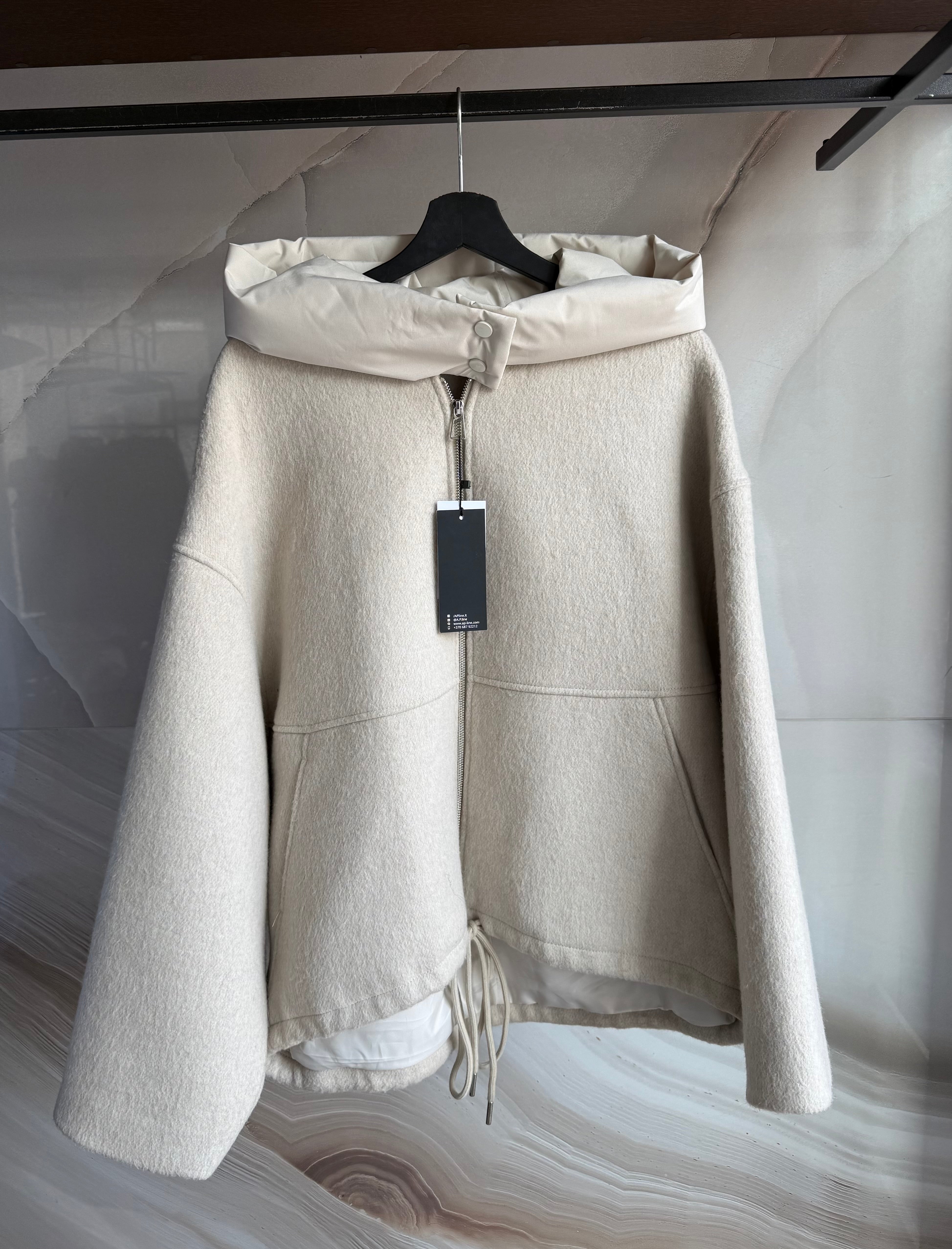 NICI BOMBER (L)