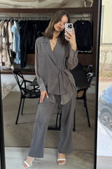 Atrinkta APLine – Sawyer kostiumas