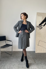 Nolani vilnonis kostiumas