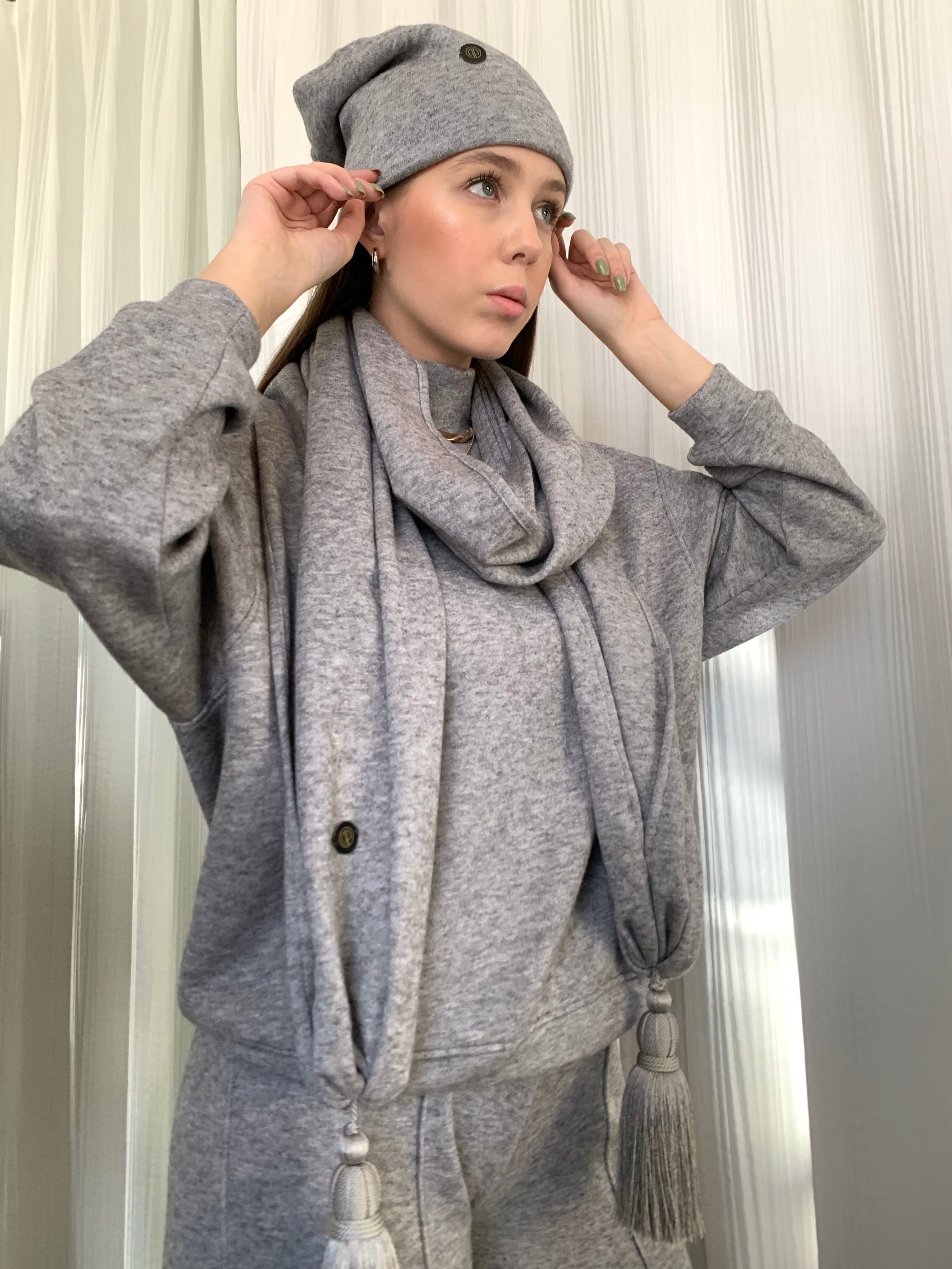 Anji namų kostiumas