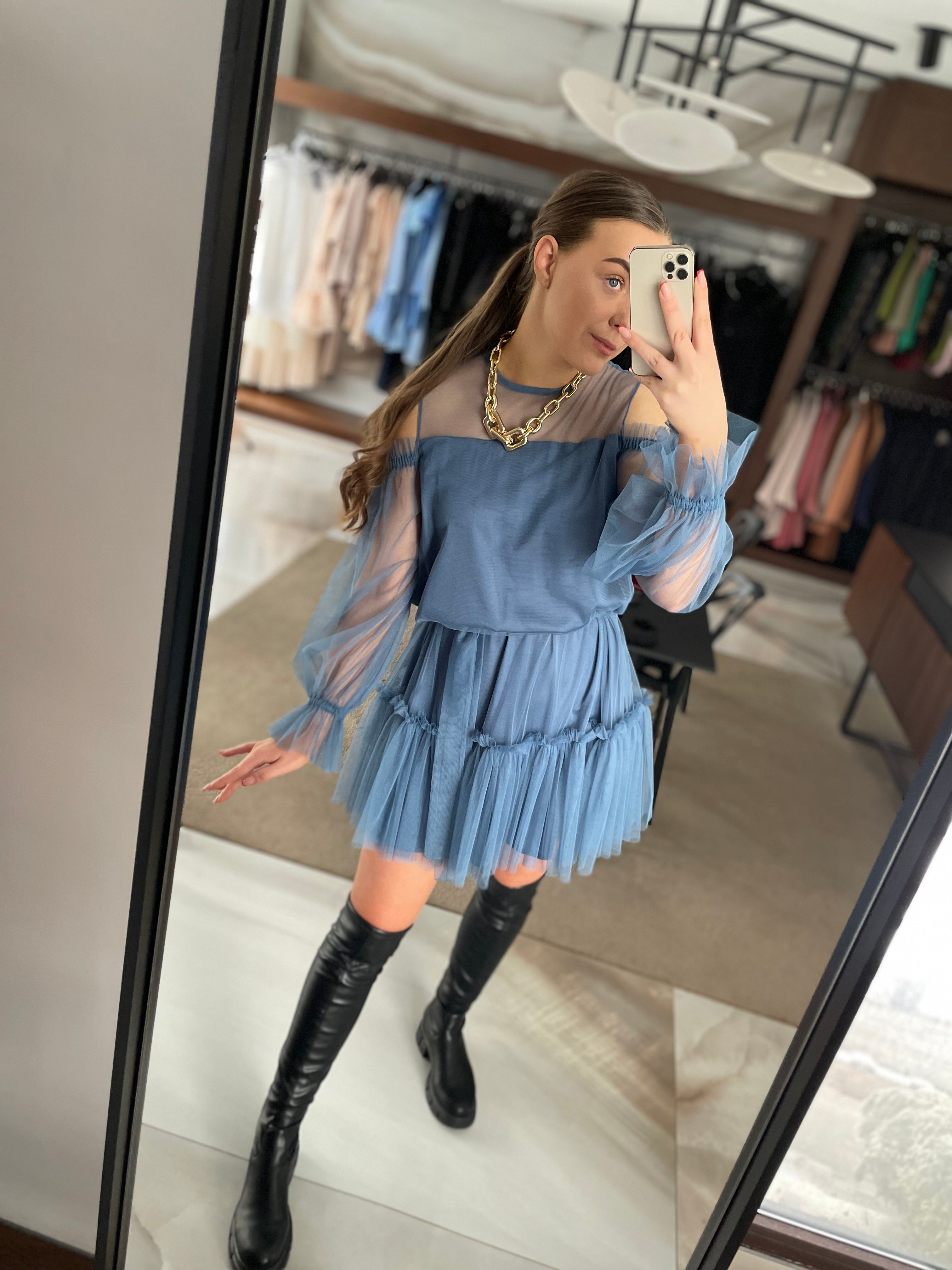 Jalee Tiulio suknelė