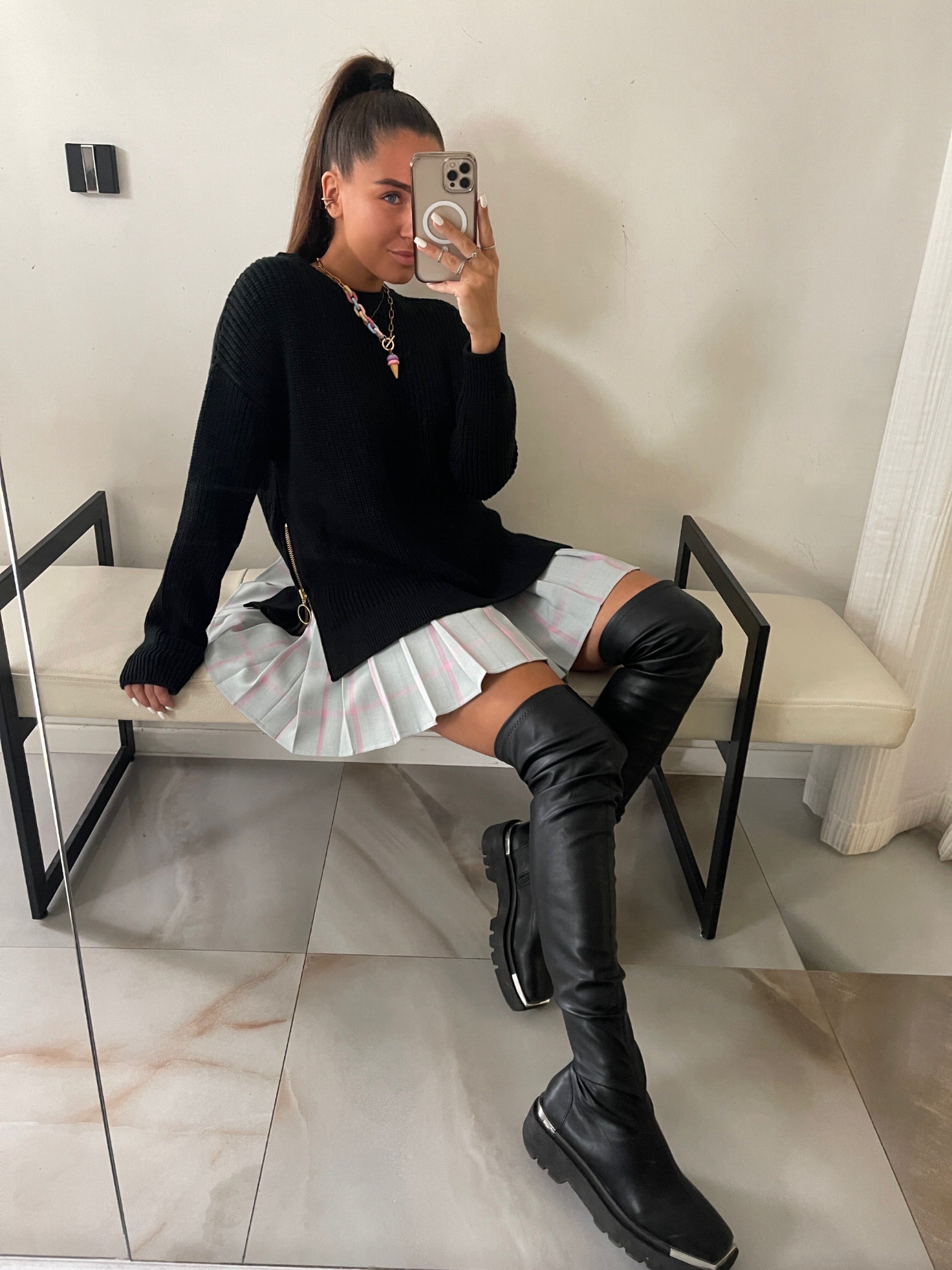 Megztinis su užtrauktuku