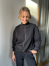 Gloss namų kostiumas