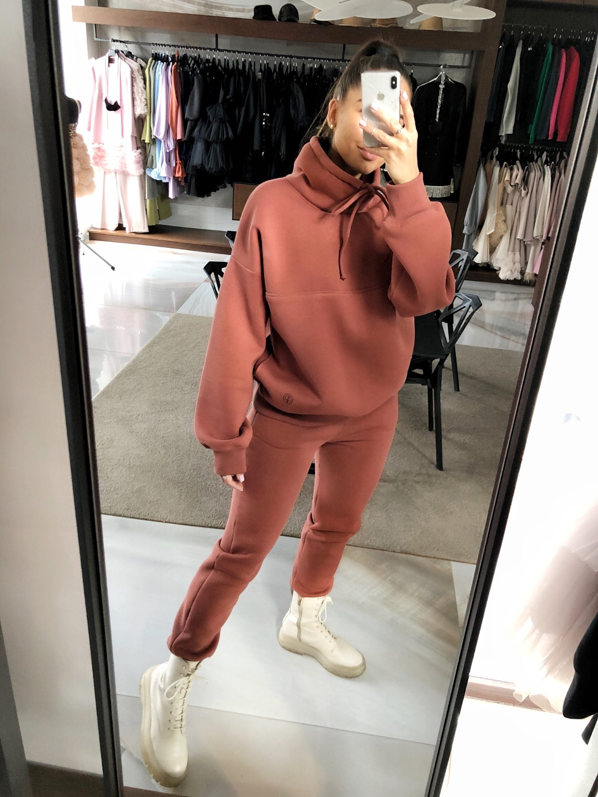 Sali namų kostiumas