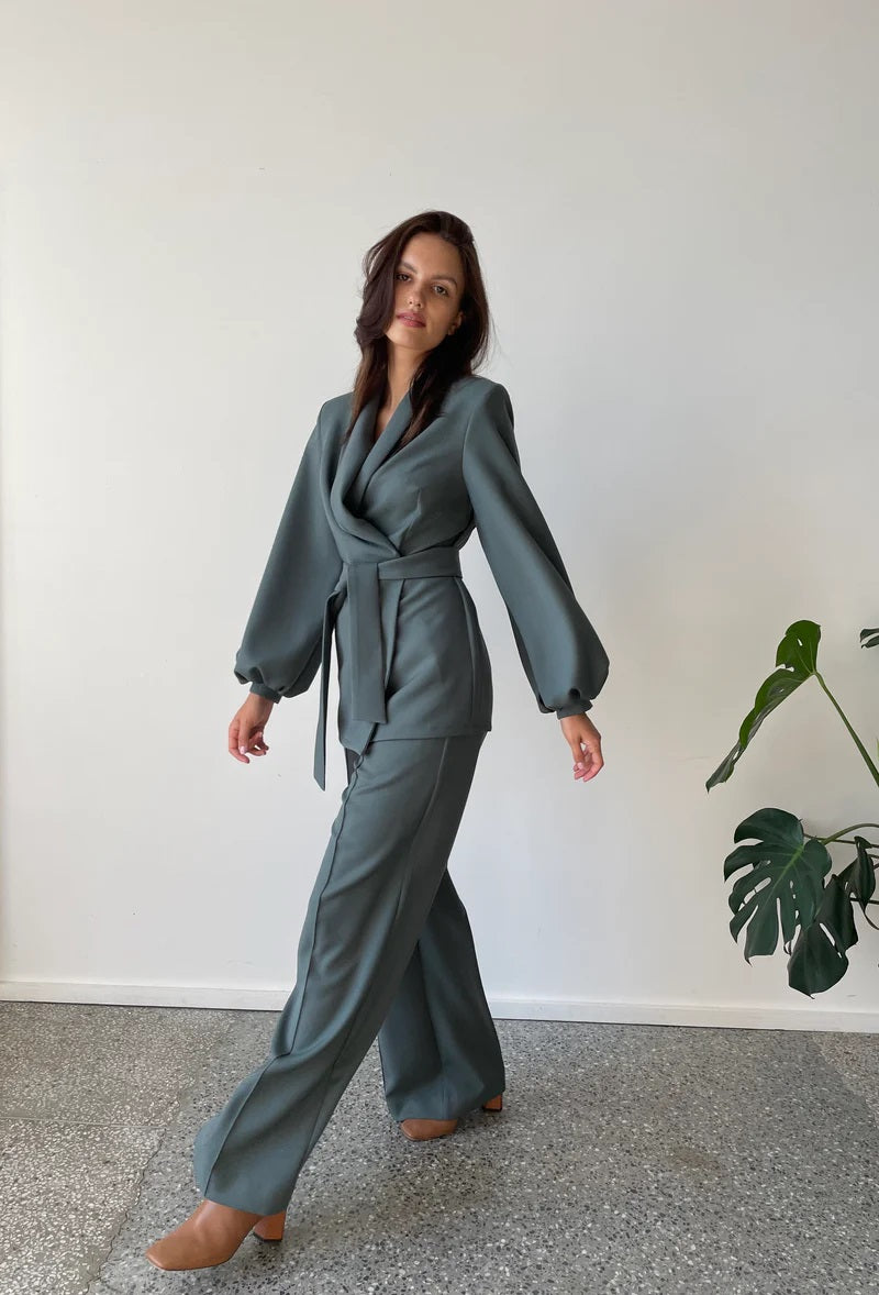 Dodo vilnonis kostiumas