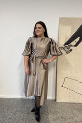 Disa Suknelė 