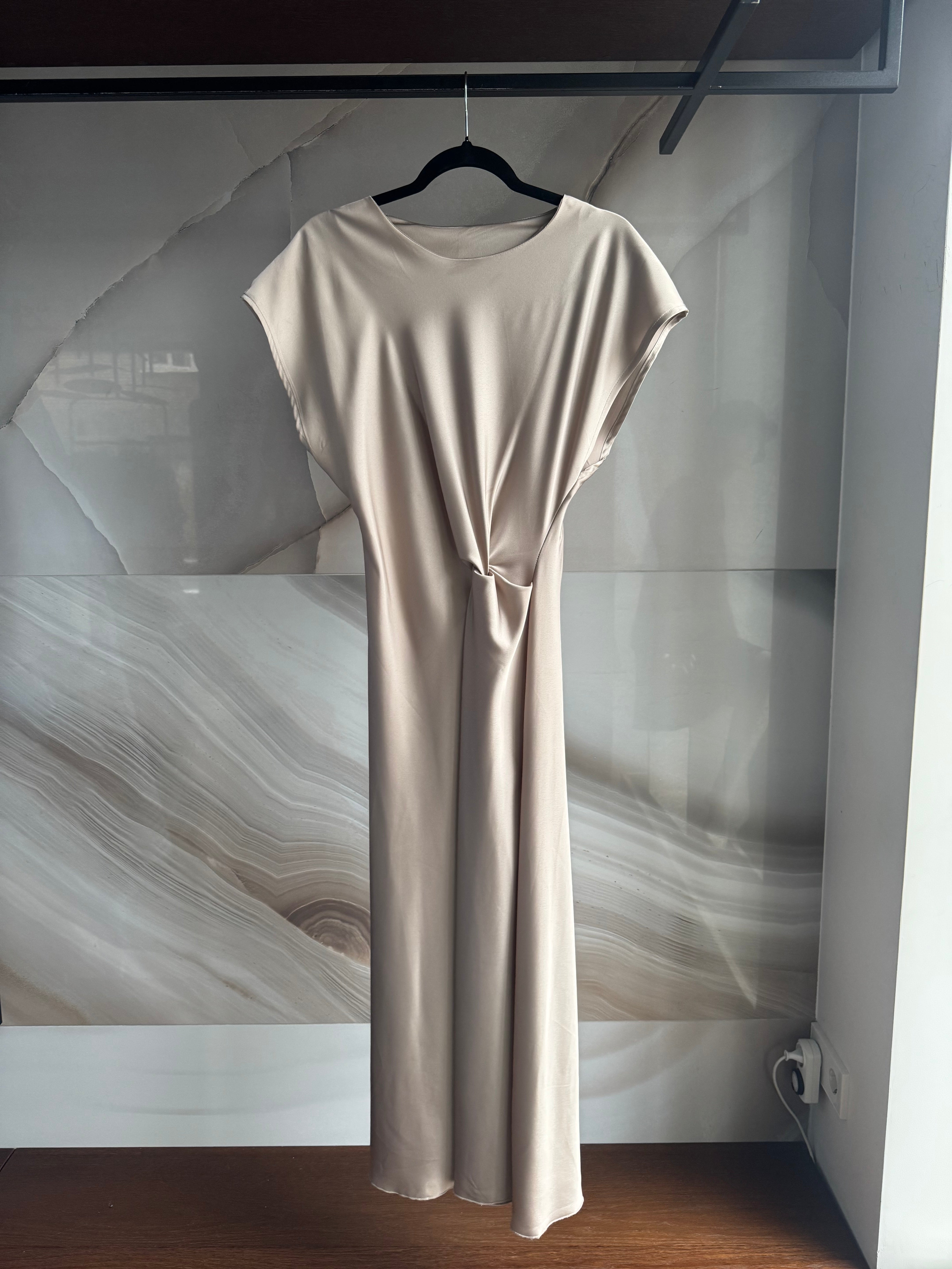 Kite suknelė (vienas dydis)