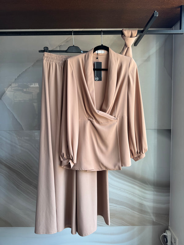 Aksli suit