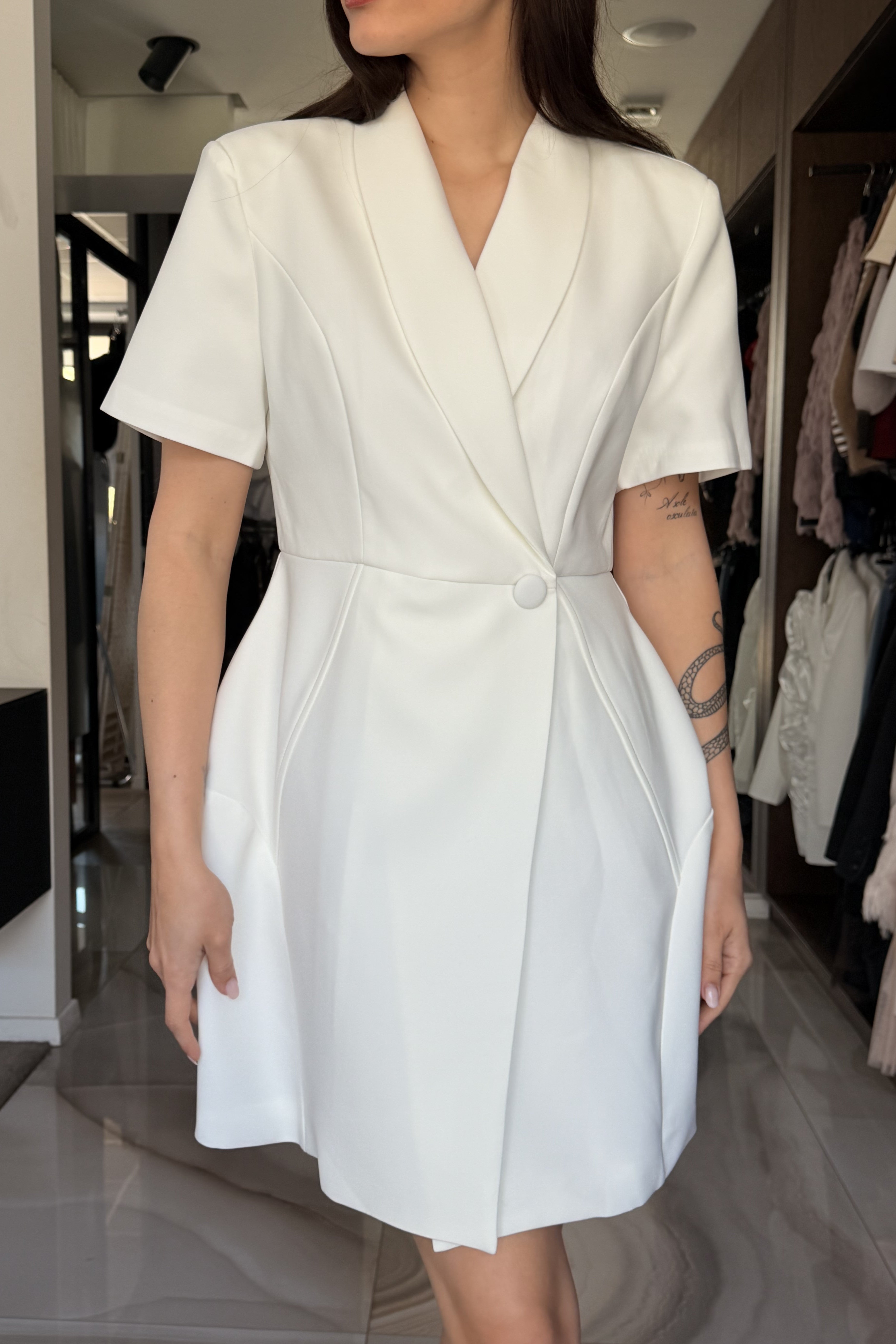 Atrinkta APLine - Nyla suknelė