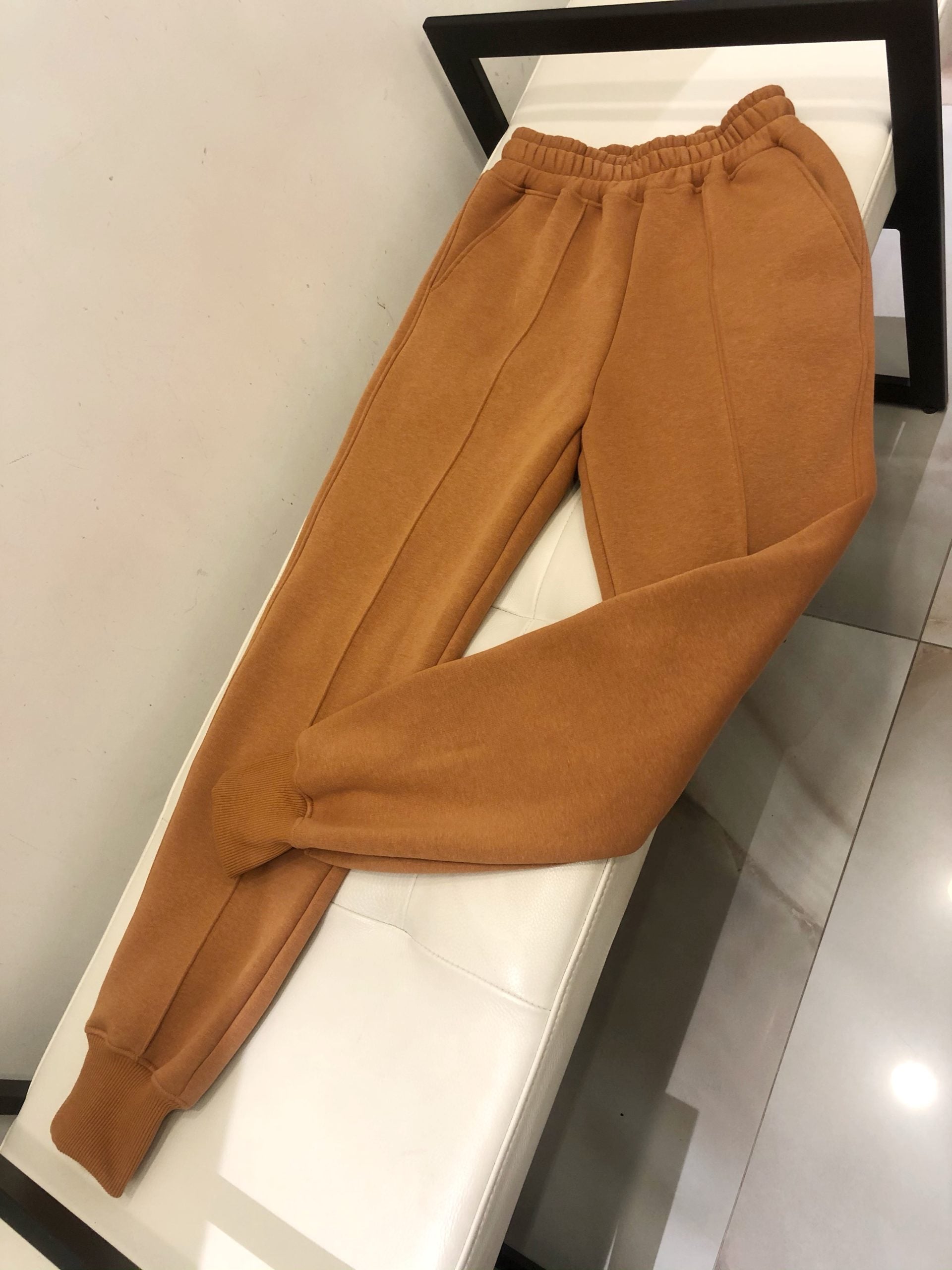 Vestlli namų kostiumas