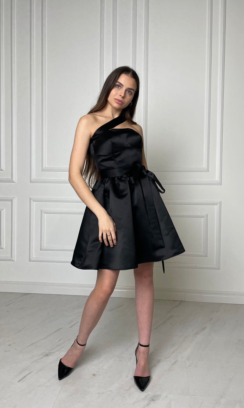 Nika suknelė