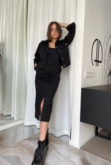 TAMUNI SUIT