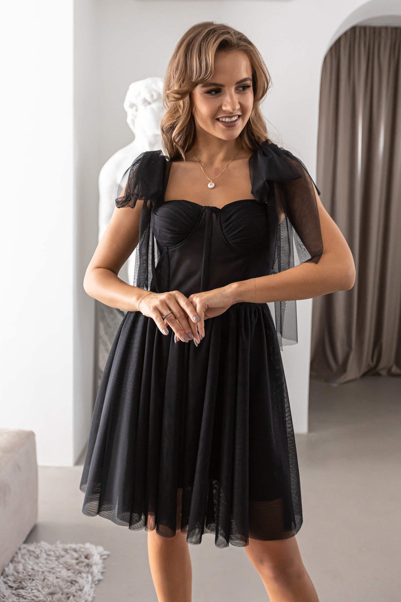 Auksi suknelė