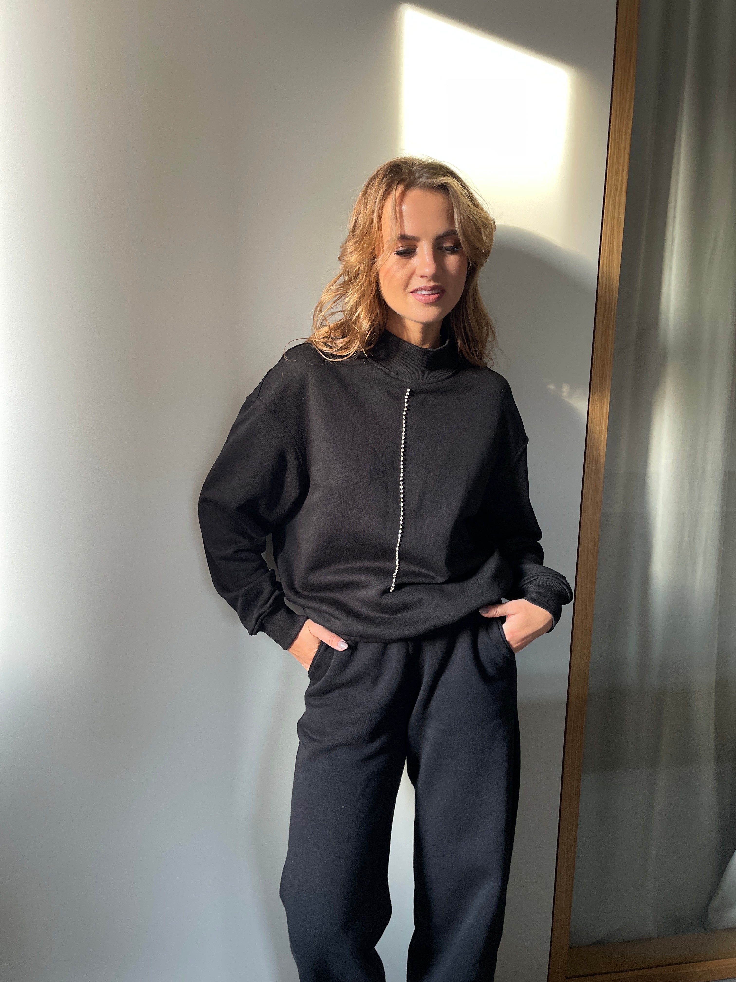 Gloss namų kostiumas