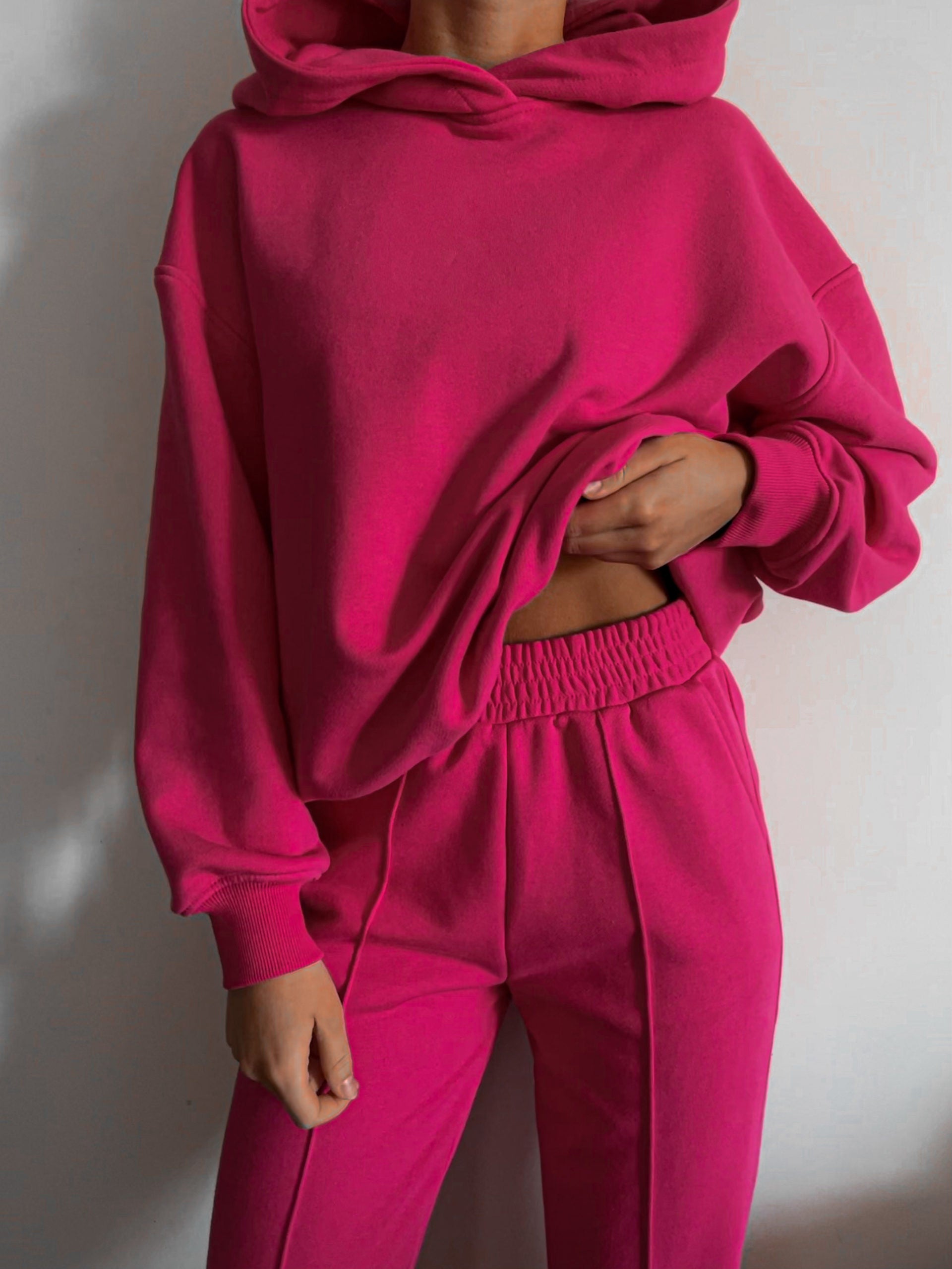 Neoni namų kostiumas