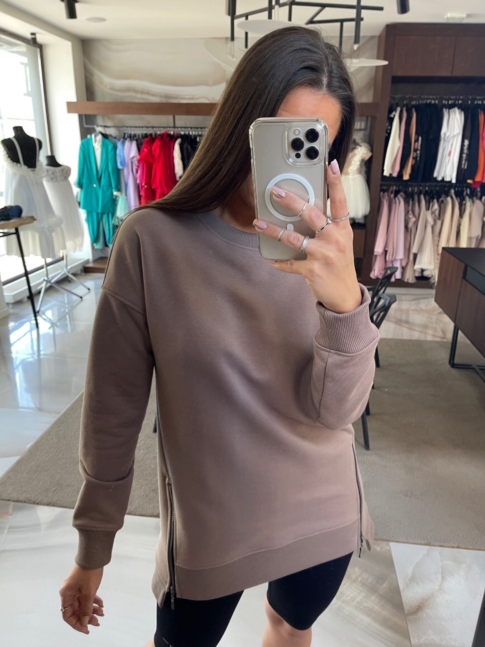 Nepi Sweatshirt – A.P. Line